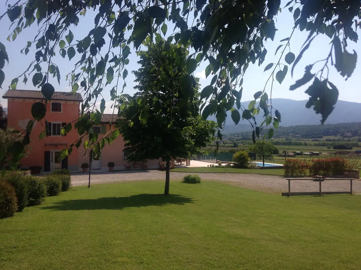 ベッド・アンド・ブレックファスト B&B Ca' Marognole カプリーノ・ヴェロネーゼ イタリア